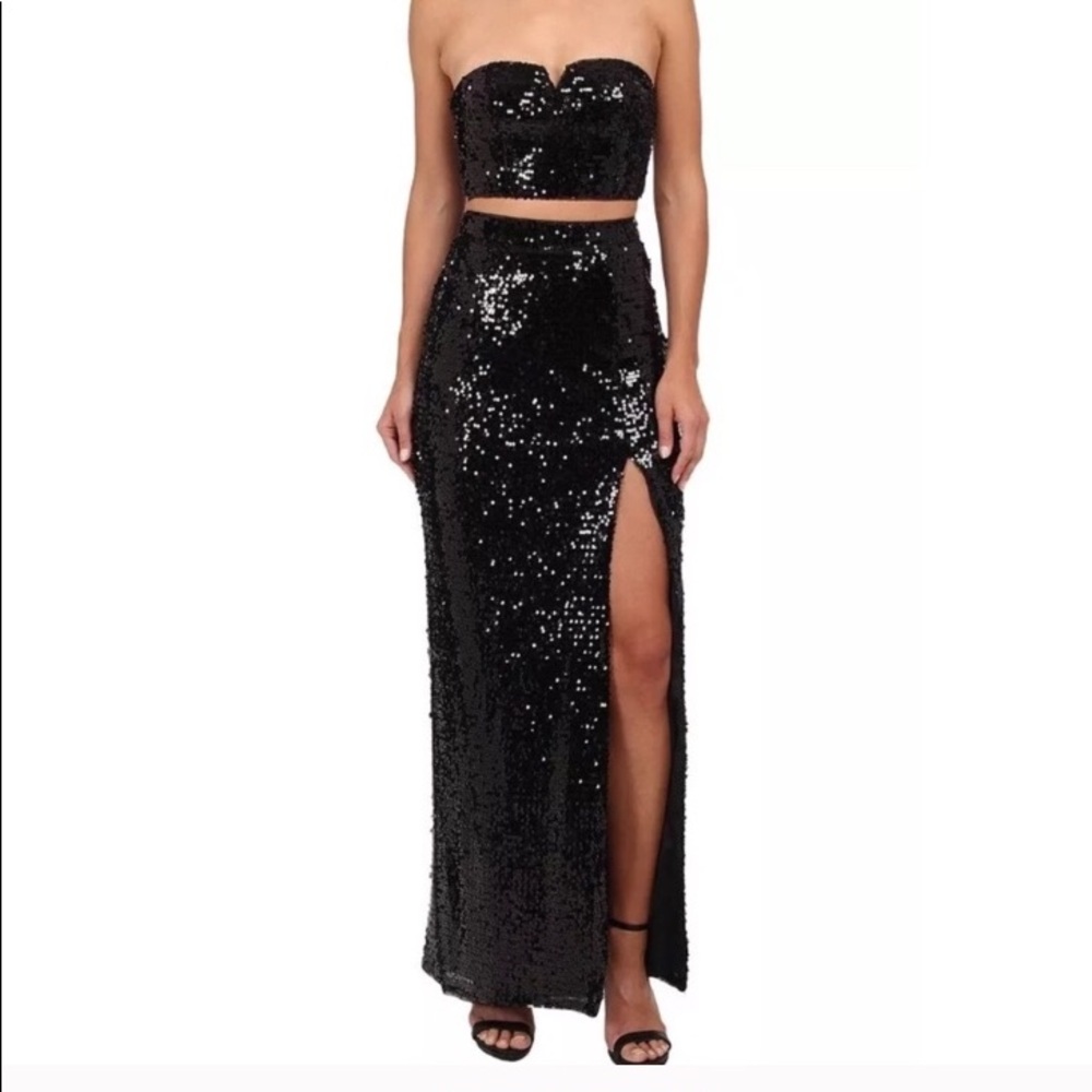 Sequins Aidan by Aidan Mattox Size 6 gown
